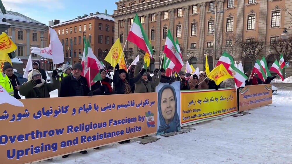 Pro state rallies Iran deliver powerful warning 2026