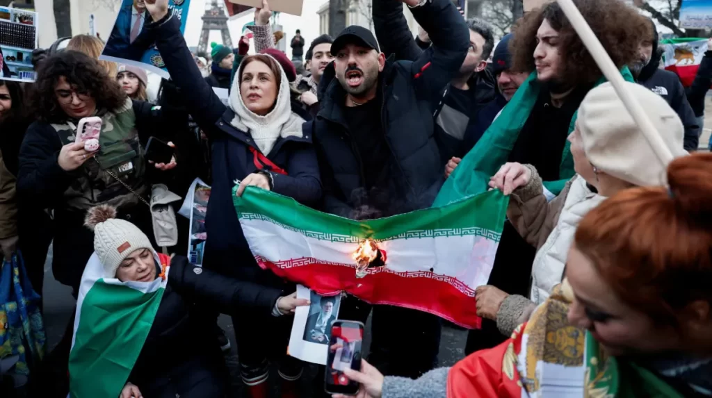 Weber Urges EU Embassies in Iran to Shelter Protesters