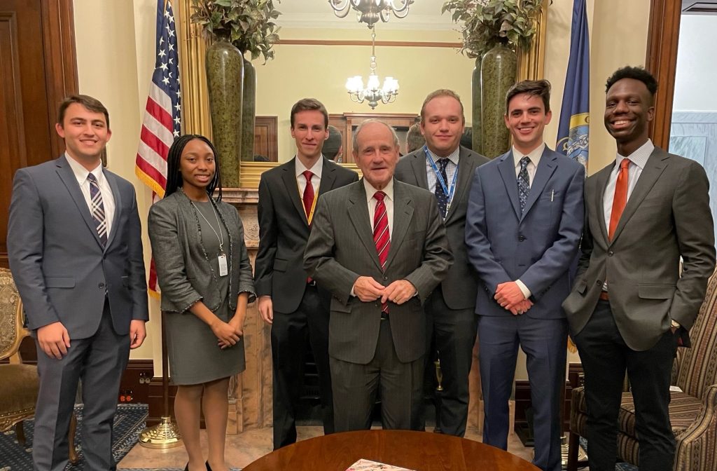 Critical US Foreign Policy Debate Reshapes Washington 2026