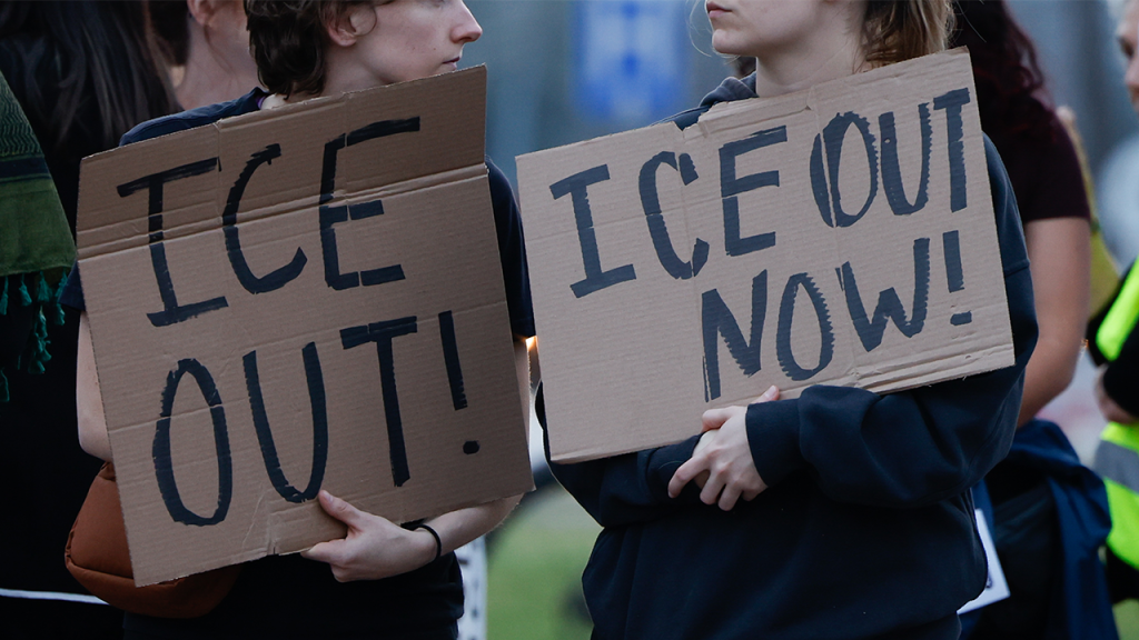 Minnesota middle school shows 8th graders anti-ICE slides for extra credit