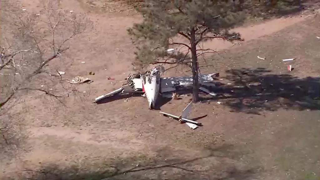 Small plane crashes in Albuquerque killing 1, critically injuring another