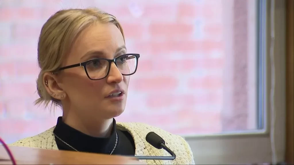 Ex-Mass. officer Kelsey Fitzsimmons testifies she never aimed gun at colleague