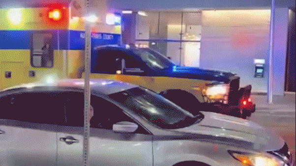 Waymo self-driving car blocks ambulance during Austin mass shooting