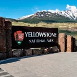 Yellowstone bear attack injures 2 hikers, closes Mystic Falls Trail